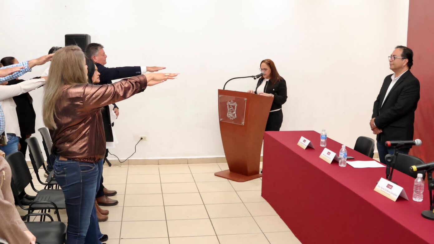 Realiza Ayuntamiento De Guaymas Toma De Protesta A Comisarios Y