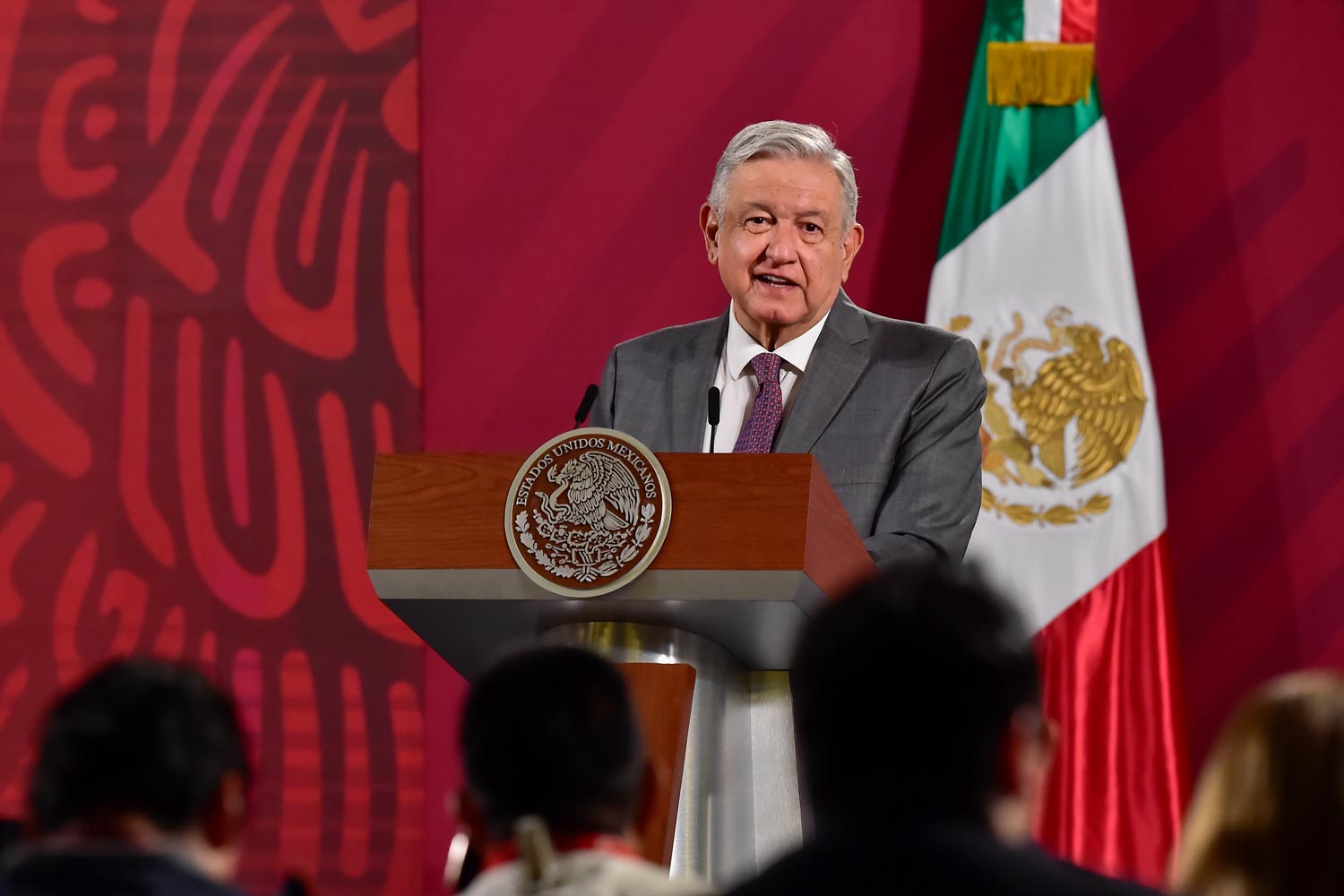 Presidente detalla plan para enfrentar crisis económica; «vamos a demostrar que hay otra forma», asegura