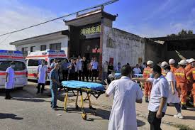 Derrumbe de restaurante en China deja al menos 17 muertos