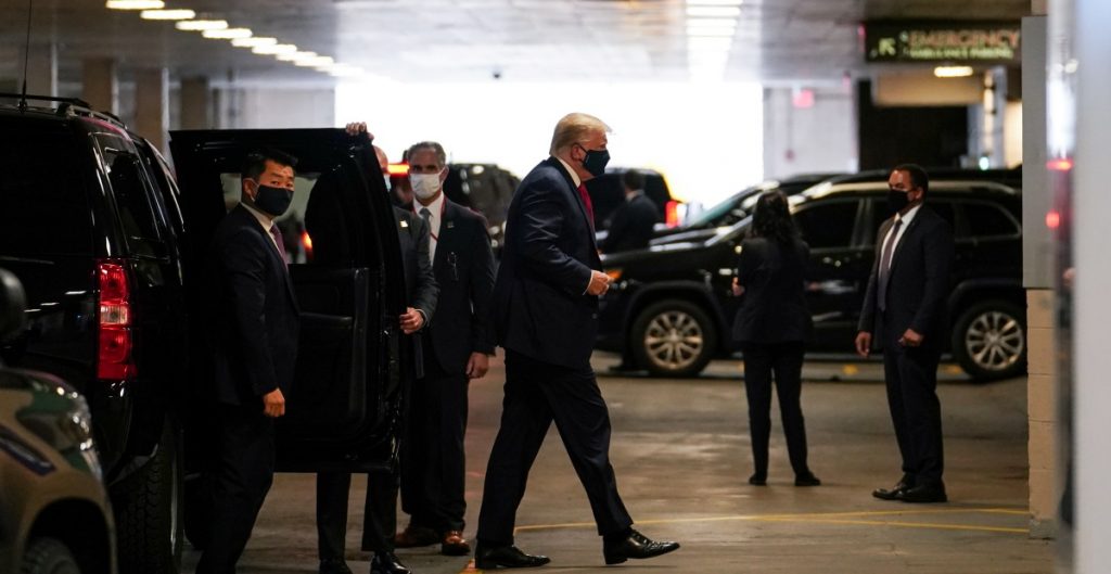 Donald Trump visita a su hermano hospitalizado en Nueva York