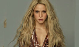Aclamada y aplaudida por sus fans, así reapareció Shakira en medio de la polémica para celebrar el éxito de su nueva canción
