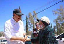 Recorre Alcalde obras en proceso pavimentación