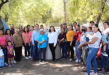 Reciben familias de capohuiza 31 tinacos y cisterna