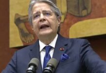 Presidente de Ecuador disuelve al Parlamento y llama a nuevas elecciones