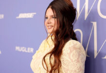 ¡Todo por la propina! Captan a Lana del Rey como mesera en Alabama