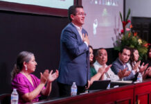 Alcalde de Navojoa invita a egresados de secundaria a seguir preparandose