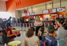 Niños de Santa María del Buáraje y Etchohuaquila conocen el cine