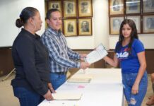 Tienen 32 Navojoenses actas y certificados correctos gracias al ayuntamiento