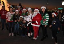 Realizan en Navojoa el tradicional Desfile Navideño de UNIRADIO