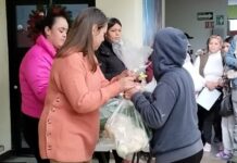 Entregan cenas y despensas en DIF Nogales