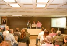 Presenta Lombardo Ríos monografia didáctica de Navojoa