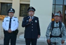 Ejemplo de Servicio a ciudadanos pide Comisario a Policías en Honores Cívicos