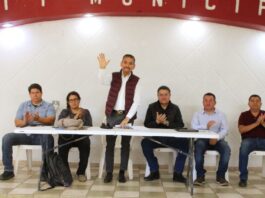 Fructífera reunión entre buzos, pescadores y funcionarios de los gobiernos estatal y municipa