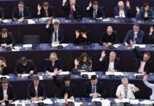 Parlamento Europeo adopta ley que regula el uso de la IA en la zona