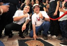 Se vuelca Nogales en homenaje Al campeón mundial Óscar Valdez