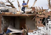 Tornado arrasa con pequeña ciudad de Iowa