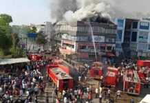 Incendio en una zona de juegos en India deja 16 muertos; la mayoría son niños