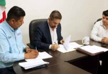 Firman contrato colectivo gobierno municipal de Huatabampo y sindicato de OOMAPASH