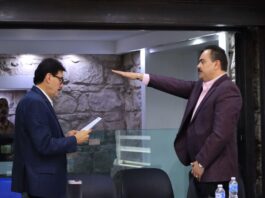 Protesta Gabriel Bonillas como director de Inmobiliaria Promotora
