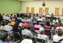 Refrenda alcalde Javier Lamarque Lazos con la asociación de jubilados y pensionados del ayuntamiento