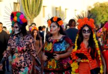 Inaugura IMCA Cajeme el festival de las calacas 2024 con un colorido y tradicional desfile