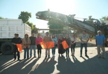 Da banderazo ‘Beto’ Vázquez a obra de recarpeteo de calle Matamoros