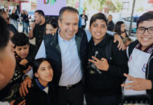 Ayudan Toño Astiazarán y Patty Ruibal a prevenir adicciones en jóvenes con programa “Advertencia DIF”