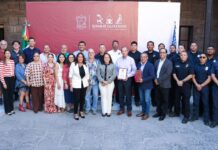 Realizan ceremonia de cruce de banderas entre Guaymas y Mesa, Arizona