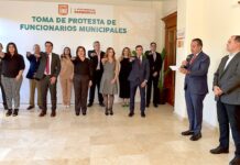 Toma protesta Antonio Astiazarán a servidores públicos en nuevas áreas municipales