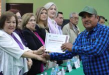 Reconocen por su desempeño a empleados del año y del tercer cuatrimestre 2024