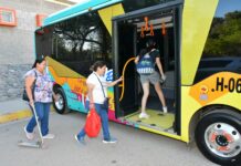 Familias hermosillenses viajan gratis al Parque Madero y El Cárcamo en el transporte eléctrico H Bus