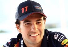 Checo Pérez recibe apoyo de prensa británica para regresar a la F1