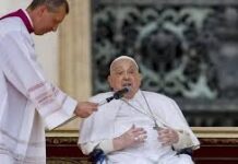 Papa Francisco reaparece sin oxígeno el Domingo de Ramos
