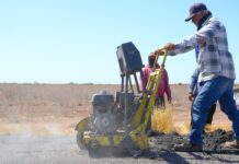 Inicia Obras Públicas trabajos de bacheo en la carretera La Jaula – La Unión