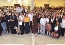 Invita Toño Astiazarán a las y los jóvenes a ser extraordinarios en su proyecto de vida