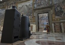 Cónclave sin internet ni celulares para que nada se filtre