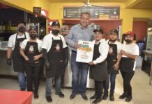 Reconoce Toño Astiazarán con distintivo a ganadores de mejor taco al pastor de Taco Fest