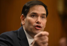 Pide Rubio a China que interceda para evitar que Irán cierre estrecho de Ormuz