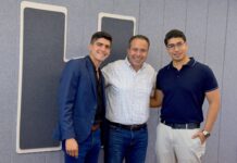 Cumple Toño Astiazarán a jóvenes ganadores de Smart City Hackathón para hacer realidad sus proyectos innovadores
