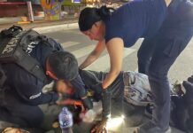 Atiende División de Operaciones Fronterizas de SSP a persona con convulsiones en la vía pública en Nogales