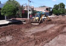 SUPERVISA JAVIER LAMARQUE OBRA DE INFRAESTRUCTURA VIAL E HIDROSANITARIA AL SUR DE LA CIUDAD