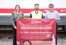 Reconoce Gobierno Municipal labor del Dr. Vagón, el Tren de la Salud