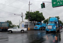Planta de asfalto provee a toda la capital, pero los baches persisten
