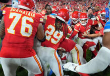 Mahomes conduce victoria de los Jefes sobre Detroit