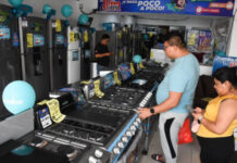 La confianza del consumidor en México recayó en septiembre