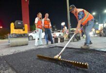 Supervisa Toño Astiazarán bacheo Nocturno en el norte de la ciudad