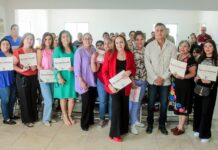 Concluye Ayuntamiento de Guaymas taller de Emprendimiento para la preparación de cupcakes y panadería