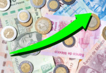 El peso se aprecia 0.19 por ciento ante titubeo del dólar por cierre de gobierno