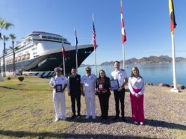 Recibe Ayuntamiento de Guaymas al crucero Zaandam