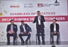 CONVIVE JAVIER LAMARQUE CON AUTORIDADES UNIVERSITARIAS EN ASAMBLEA INFORMATIVA DEL PROGRAMA BECAS SONORA